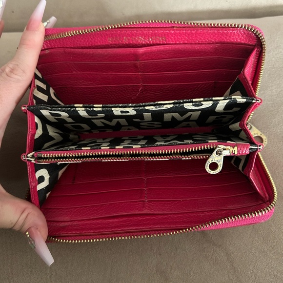 Marc by Marc Jacob’s - Picture 2 of 6